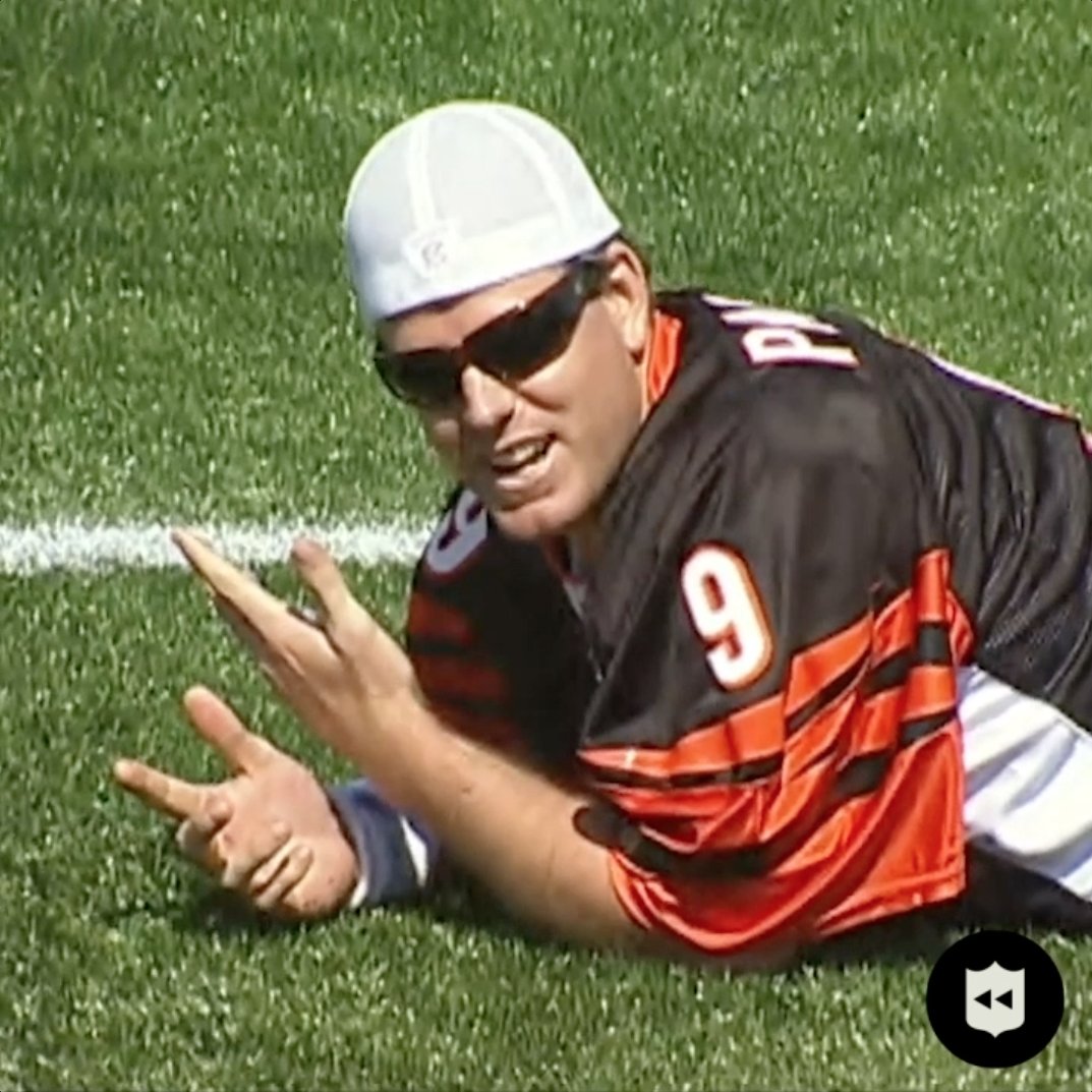Carson Palmer had everybody laughing during the 2005 Quarterback Challenge 😂