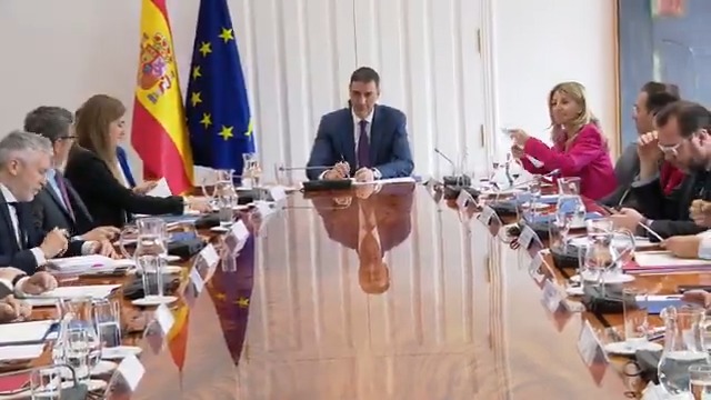 El presidente del Gobierno, Pedro Sánchez, ha presidido esta tarde la segunda reunión del Consejo de Seguridad Nacional de hoy, en La Moncloa, para abordar la situación ante la caída del suministro eléctrico.