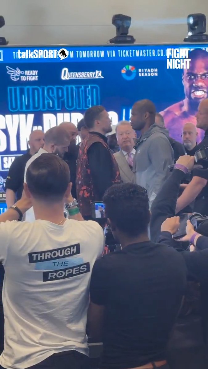 Oleksandr Usyk Turns The Screw On Daniel Dubois In Face-Off At Rematch Launch Press Conference! 🔥