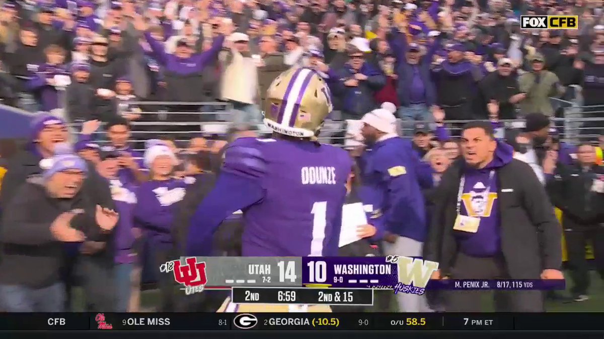 11/11/23: Michael Penix Jr. (Mike Penix Jr.) throws a laser to Rome Odunze (Rome Odunze) in the back of the end zone for a 34-yard TD pass against Utah