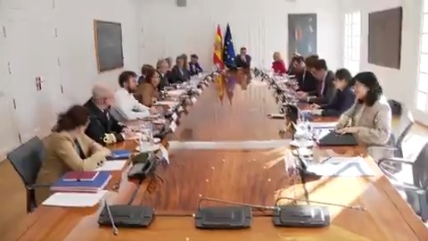 Acaba de concluir la tercera reunión del Consejo de Seguridad Nacional desarrollada hoy en La Moncloa. Una reunión presidida por el jefe del Ejecutivo, Pedro Sánchez, para evaluar la situación ante la caída del suministro eléctrico.