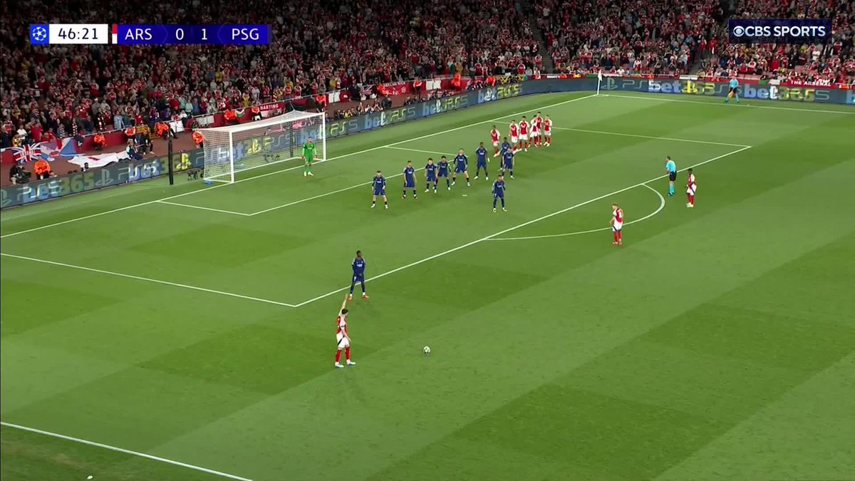 The kings of set piece goals think they've levelled the game but VAR says no 😱