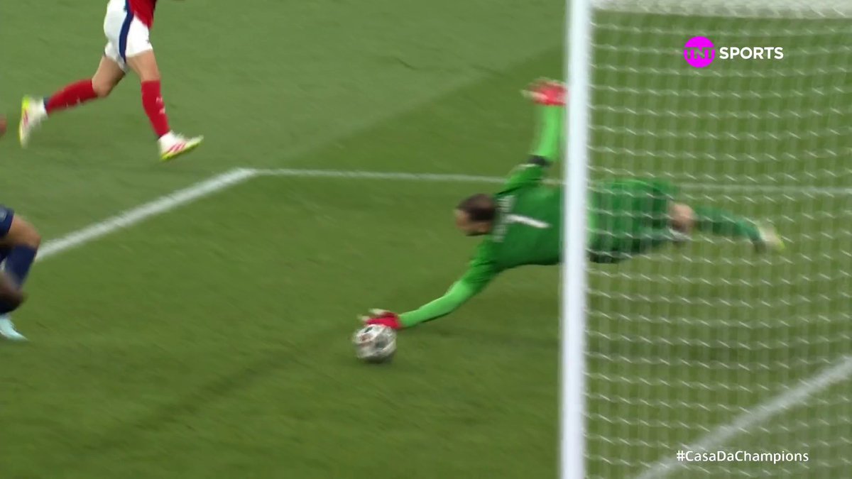 Defesa ABSURDA do Donnarumma