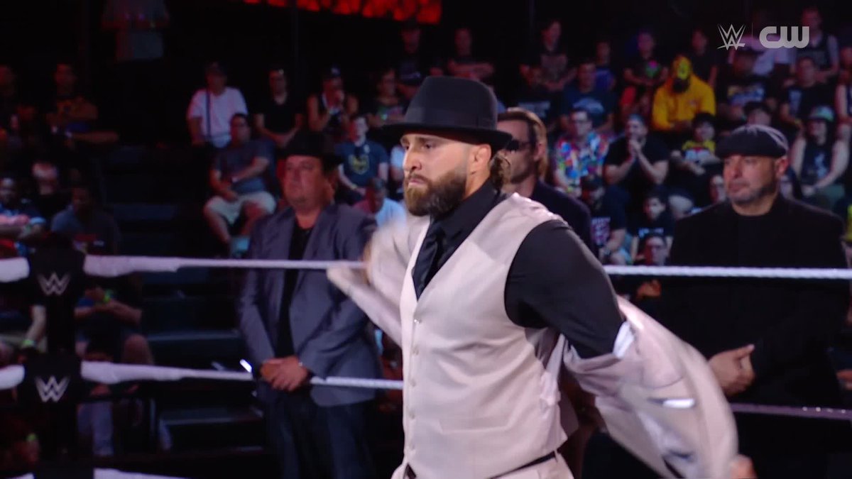 "You aren't capable of leading us anymore." STACKS 💵 felt like The Family was getting soft, and things needed to change... 😳 #WWENXT