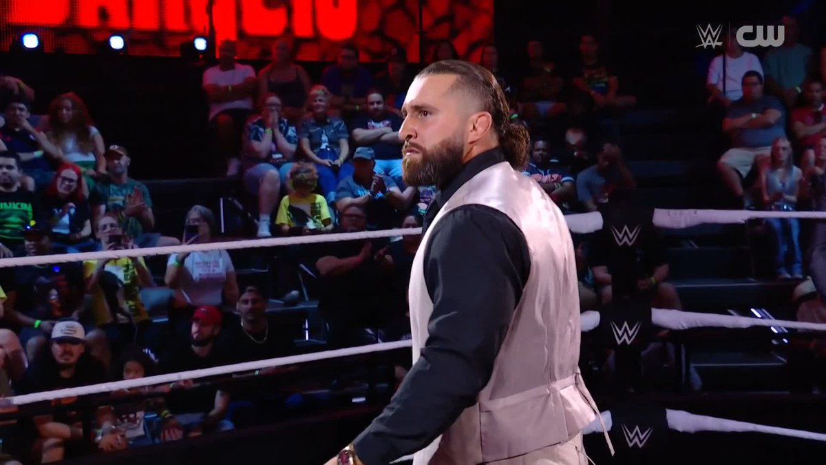 "Take it yourself!" If STACKS 💵 wants the top seat, Tony D’Angelo wants him to take it himself! 👊 #WWENXT