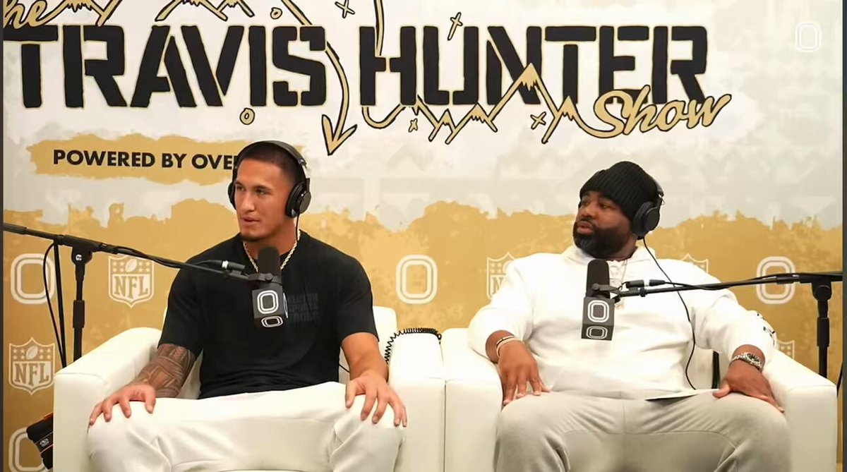 Game recognizes game 🙌 Travis Hunter giving some praise to Tetairoa McMillan. “The toughest receiver that I’ve played against was you…You do everything…”