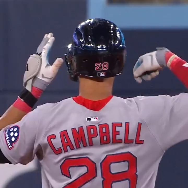 Campbell stayin’ HOT 🔥