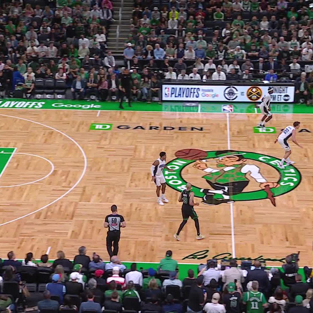 JT JAM AT THE BUZZER 🚨
