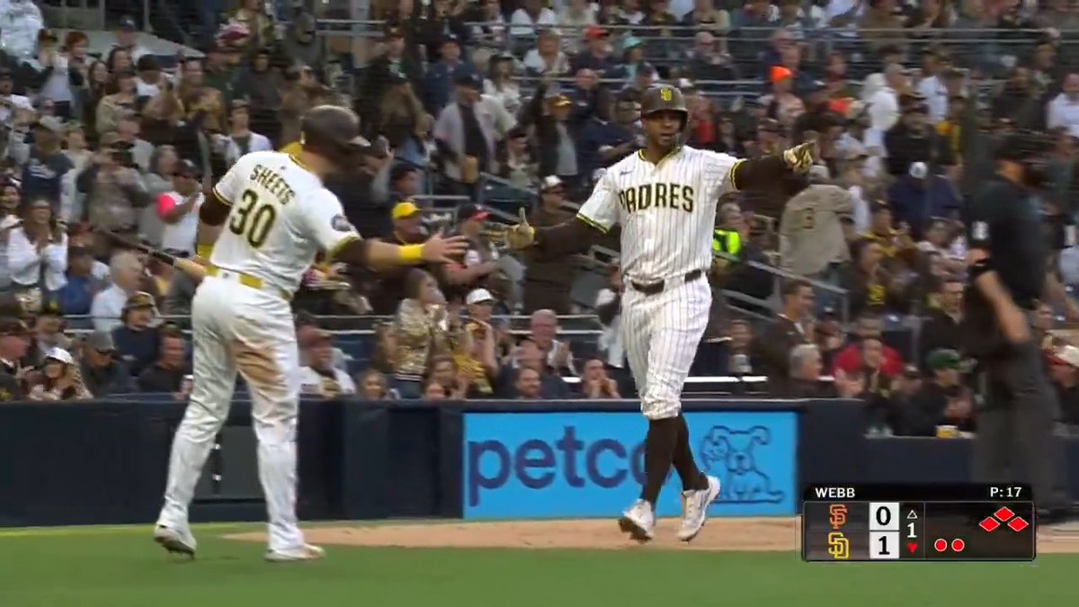 The Friars came out swingin' 😤