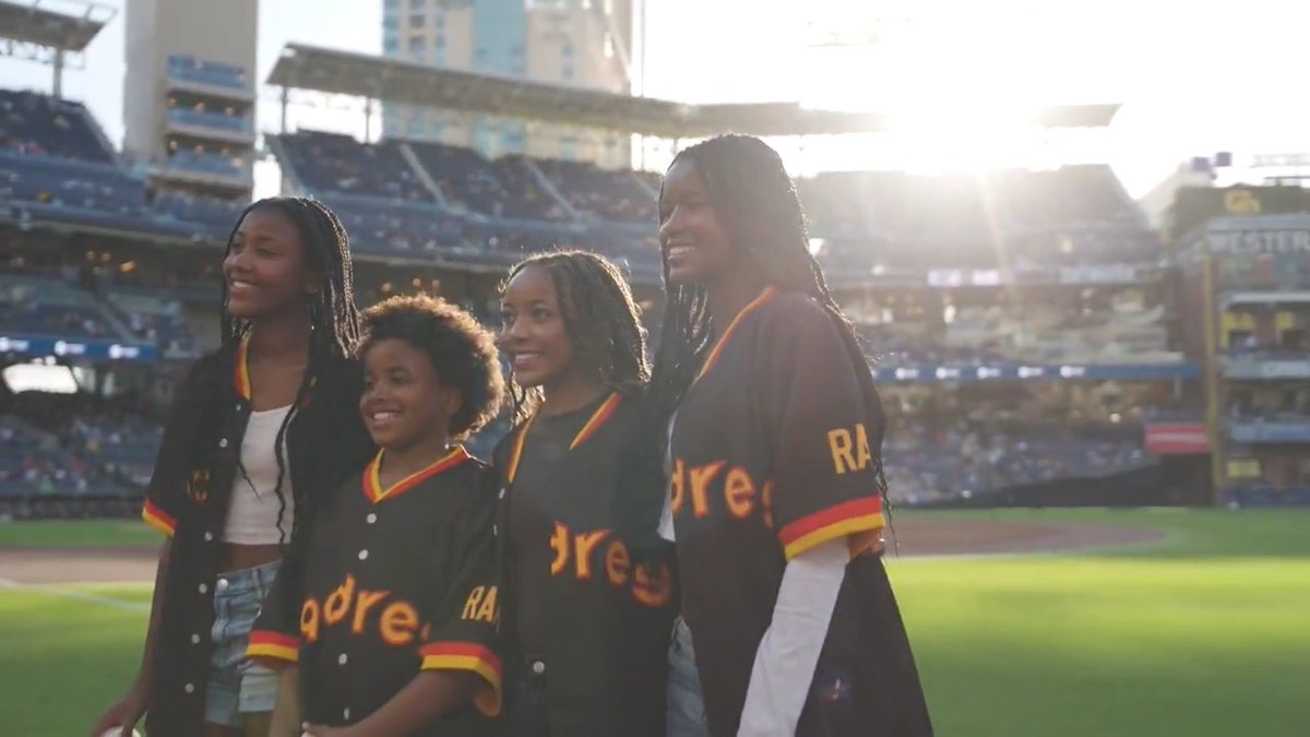 Honoring #MrPadre with a Rookie Bobblehead Night 🤎
