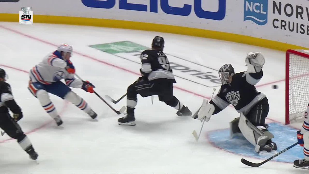 The Janitor cleans up the rebound! 🧹 #LetsGoOilers