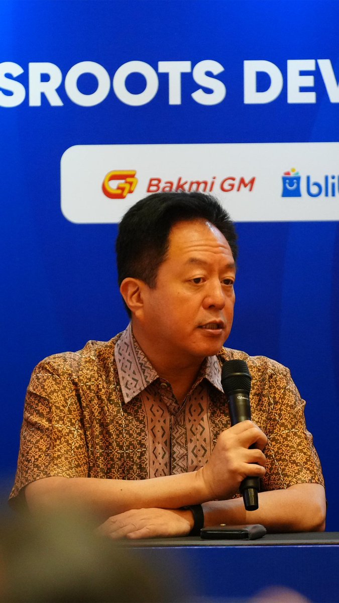 PSSI dan Djarum Foundation sepakat bekerja sama, bahu-membahu memperkuat akar rumput demi menciptakan ekosistem sepak bola yang berkelanjutan dan membuka 𝐭𝐚𝐥𝐞𝐧𝐭 𝐩𝐨𝐨𝐥 yang lebih luas untuk Tim Nasional Putri yang tangguh. 🤝🇮🇩 ‣ #PSSI