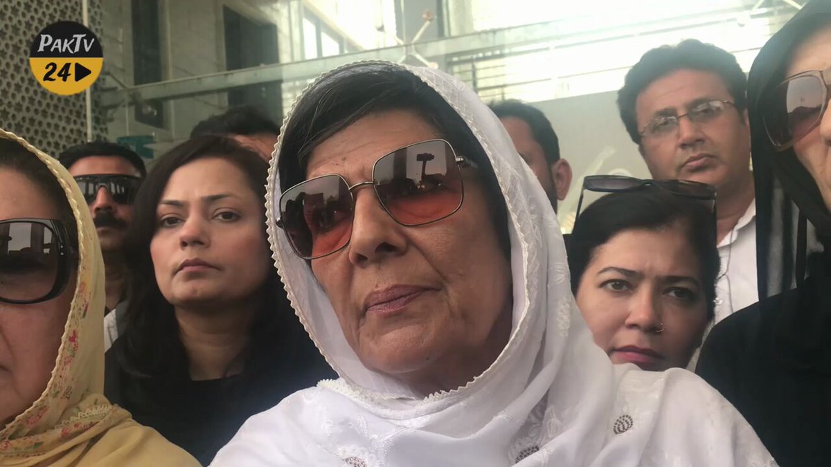 عمران خان اس وقت بلکل قید تنہائی میں ہیں، فیصل چوہدری کو عمران خان نے کہا تم اندر کیسے آگئے؟ فیصل چوہدری اکیلے اندر جانے پر فخر نہ کرے۔ عمران خان نے مجھے پیغام بھیجا کہ سلمان صفدر سے میں مل نہیں سکا اس پر ٹویٹ کرو علیمہ خان کی گفتگو 🔥