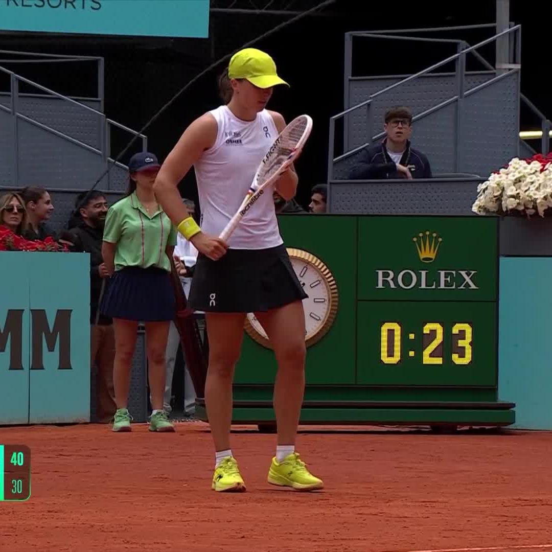 Off to a flyer in Madrid 🤩 Madison Keys with a 6-0 first set over the defending champ! #MMOPEN
