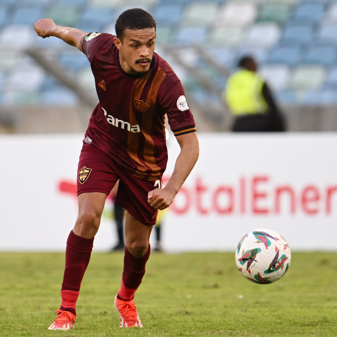 Stellenbosch FC’s Devin Titus effortlessly earns the QNET #SkillOfTheDay for the second leg of the semi-finals! 🙌🇿🇦 #TotalEnergiesCAFCC