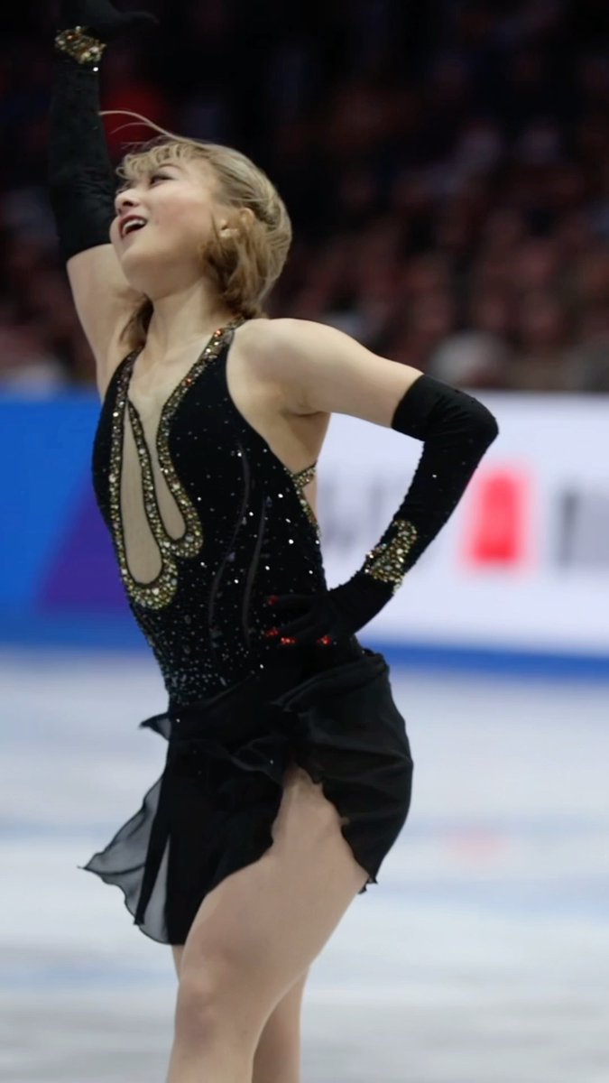 Kaori Sakamoto lit up the ice at #WorldFigure with a Free Skate performance that left us breathless ✨⛸️🔥 Every spin, leap, and glide told a story of passion and precision, proving once again why she’s at the top of her game. 👑💫 #FigureSkating