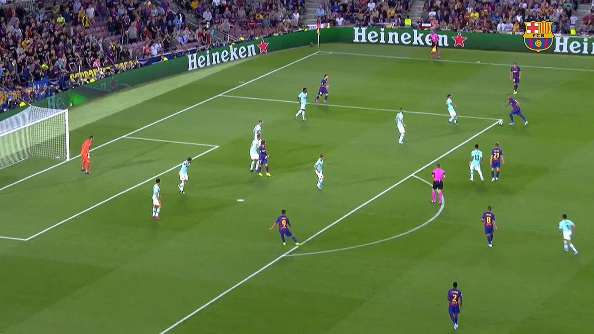 El Pistolero! 💥 #BarçaInter UEFA Champions League