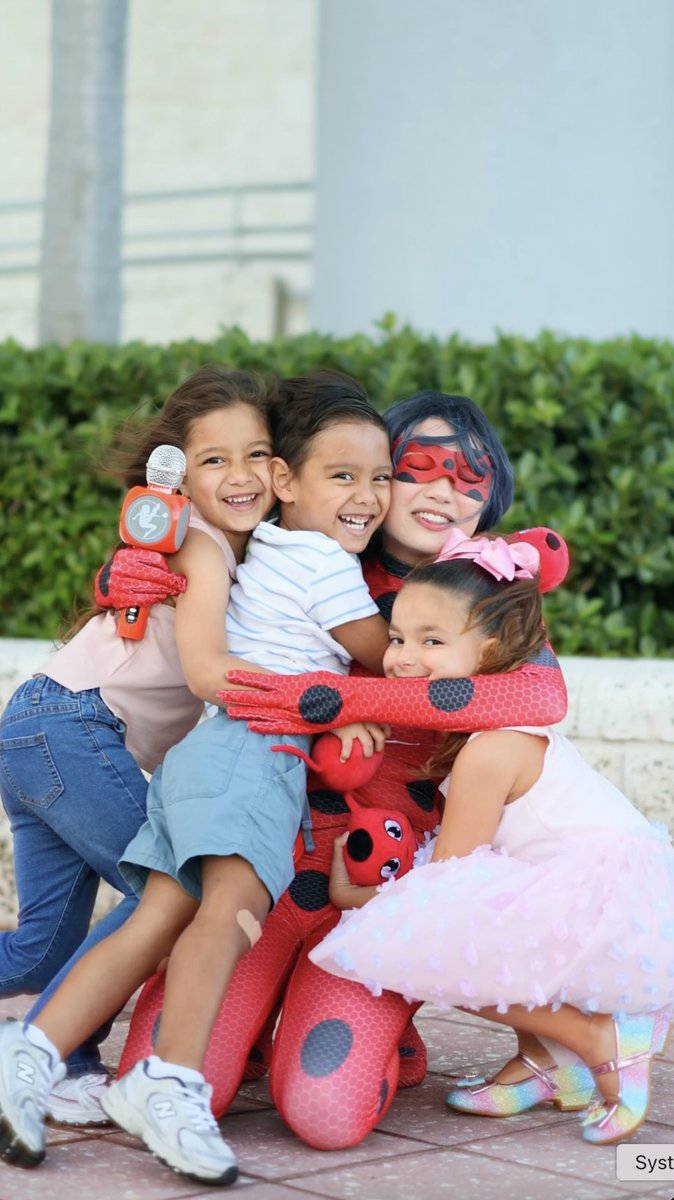 Miraculous hits the streets of #Miami! Who’s ready for some hero-worthy trivia? 🐞: anmariluna #MiraculousLadybug #HeroOnTheStreet #Miraculous10