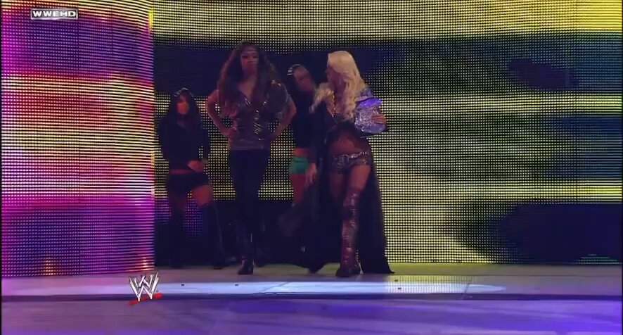 maryse and foxy don’t be waiting for nobody 😭