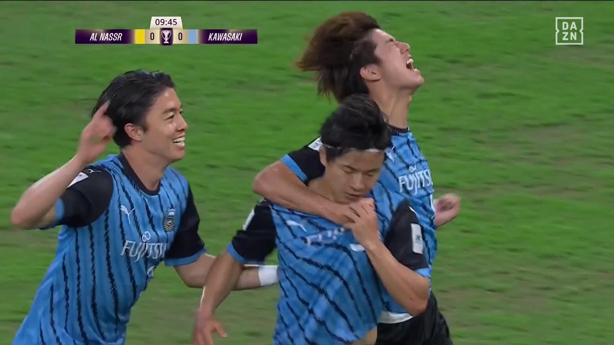 アル・ナスル相手に先制する川崎フロンターレ🇯🇵🐬 こぼれ球にボレーで合わせた伊藤達哉がGKもノーチャンスのゴラッソ🚀🔥🔥 #ACLElite