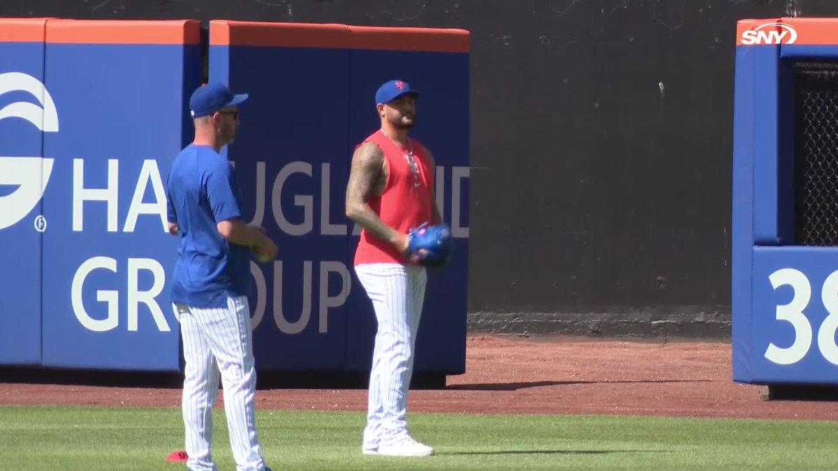Sean Manaea throws at Citi Field
