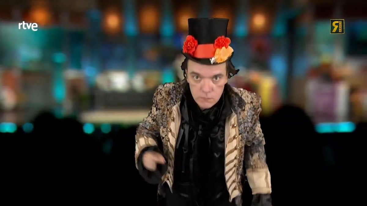El hombre mágico de cerca gana, eh #LaRevuelta