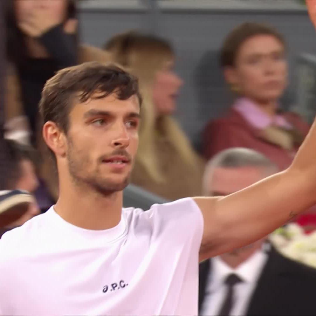 Can't stop, won't stop 💪 Lorenzo Musetti takes out De Minaur for the second time in three weeks. #MMOpen