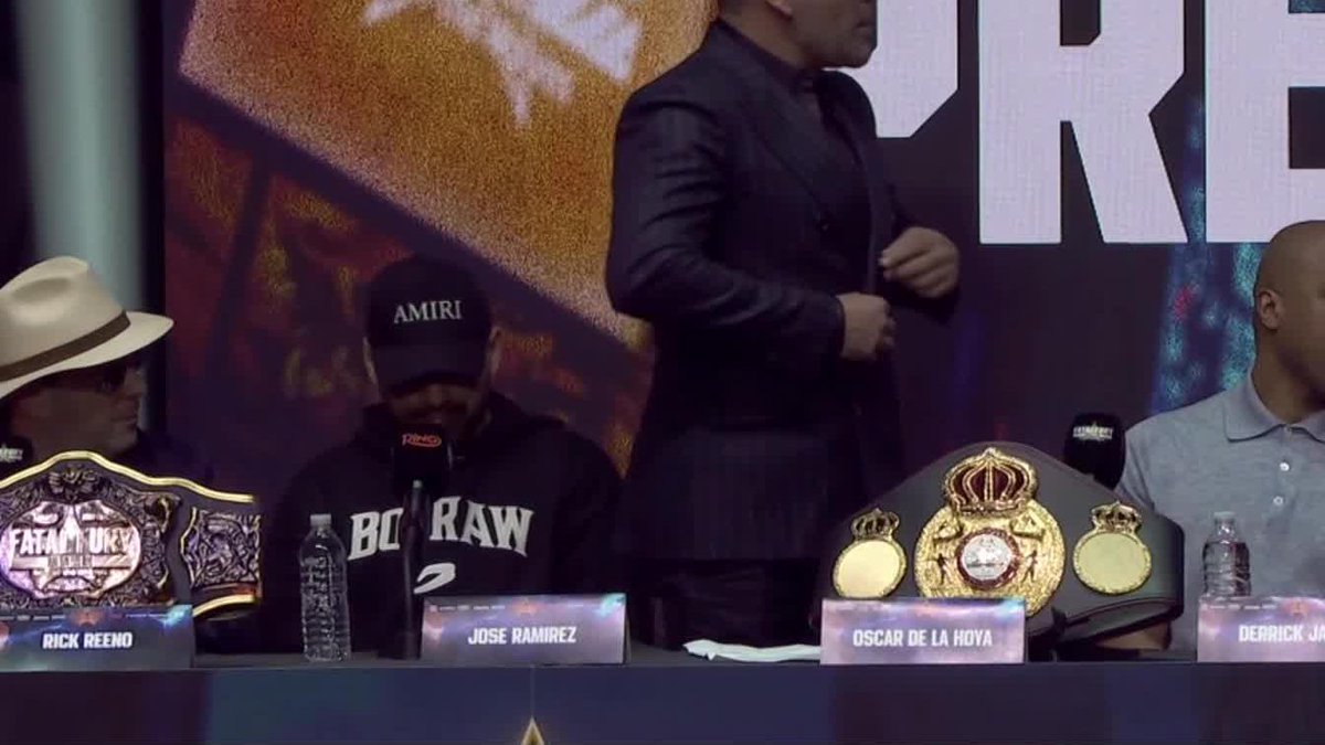 ABSOLUTE CHAOS 🔥😳 Oscar De La Hoya vs. Bill Haney 👀 🎟️ Buy fight bundle on DAZN NOW - link in bio #GarciaRomero | #CaneloScull via #RiyadhSeason | May 2 &amp; 3 | Powered by FATAL FURY: City of the Wolves City of the Wolves | SNK GLOBAL | Ring Magazine