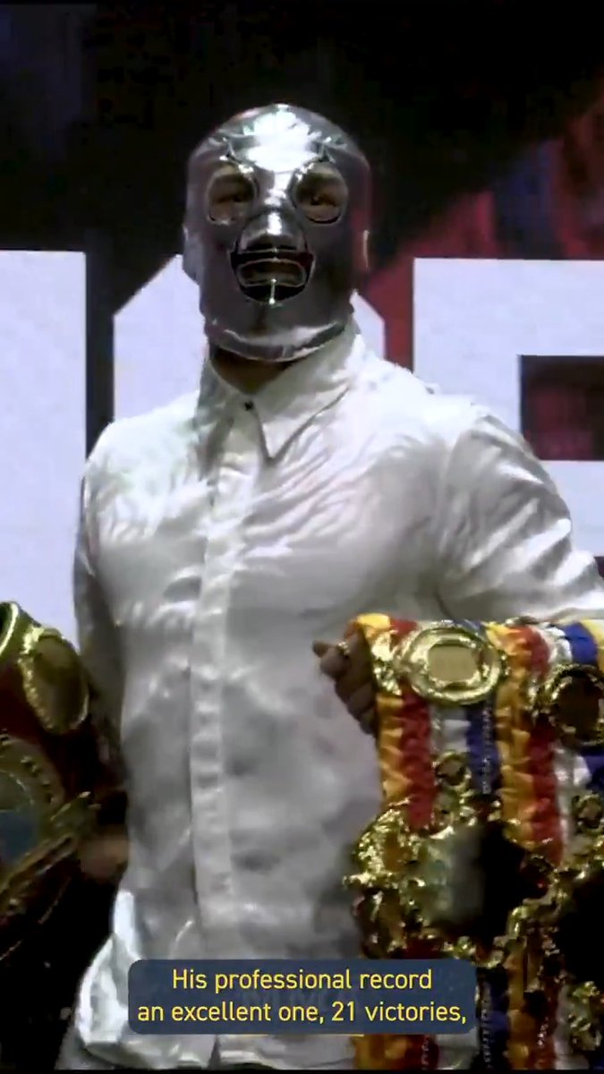 Who is that masked man?? It's Teofimo Lopez!