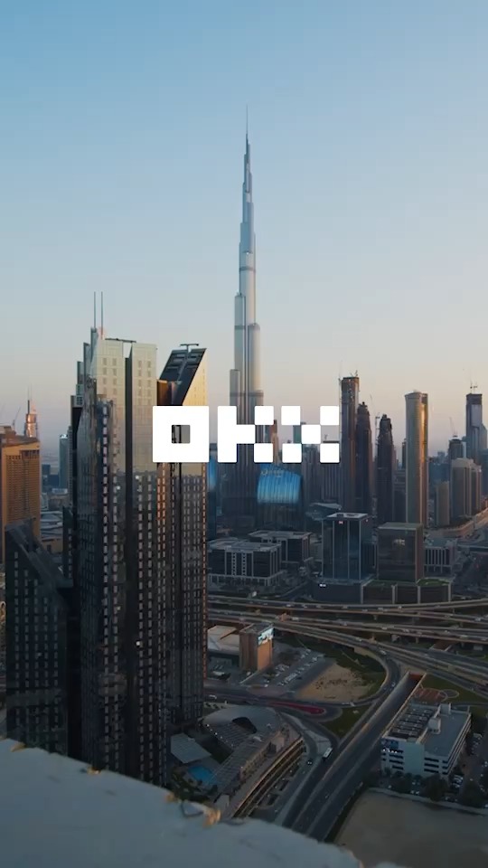 Day 1 of #Token2049 was electric, exhilarating, and epic. Peep highlights in the vid below👇 And Day 2 ... LFG 👀 Stop by our double-decker booth P2-P5 to snag dope merch & hang with the crew on the upper floor to network.