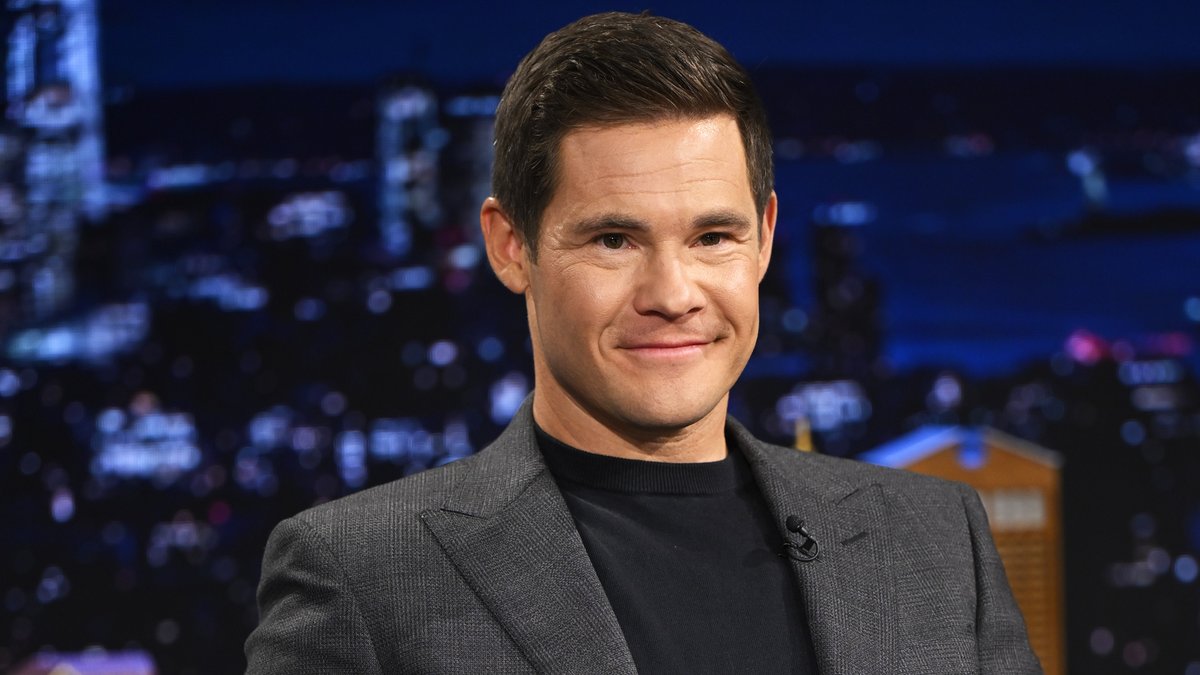 .ADAMDEVINE learned he can do an impeccable Elmo impression after having a son 🤣 #FallonTonight