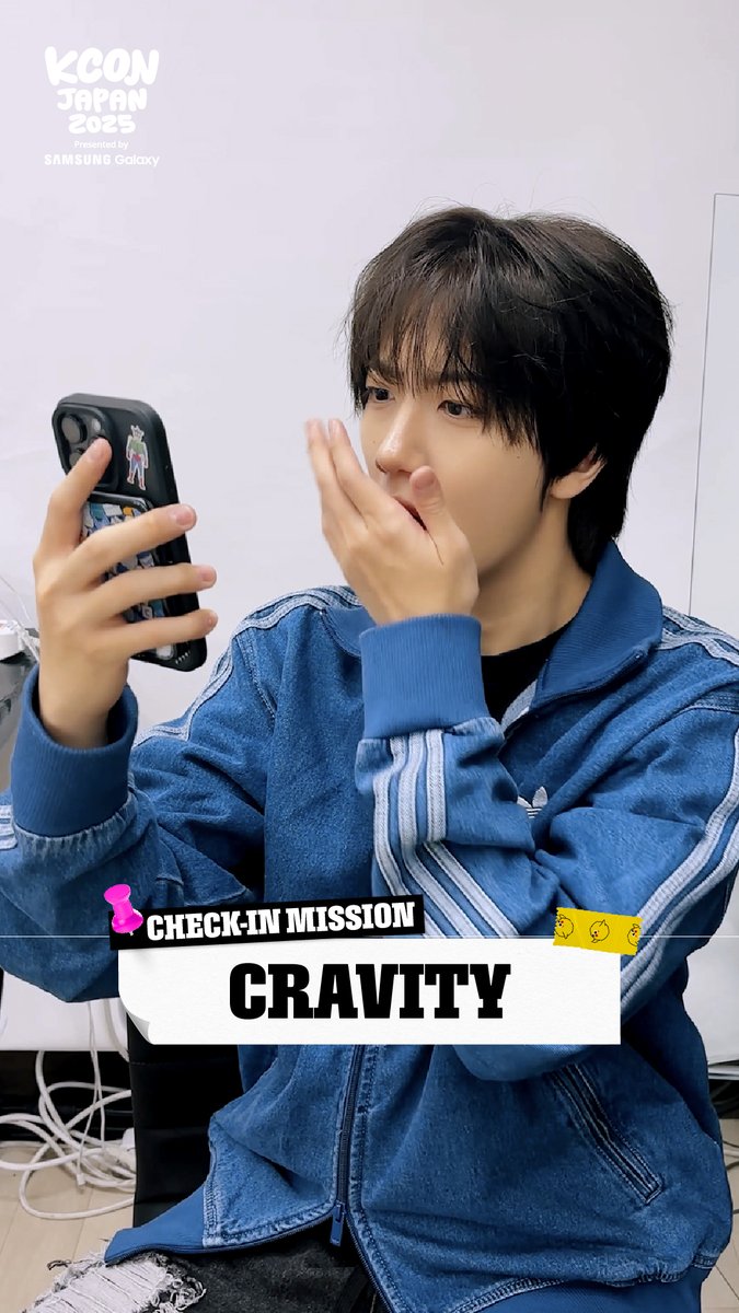 [#KCONJAPAN2025] #CRAVITY CHECK-IN MISSION KCON CLUB FAIR has this many good looking seniors 😳⁉️ I must join the club now...! KCON CLUB FAIRに こんなイケメンな先輩たちいたの😳⁉️ え、このサークル、即入会したいんだけど…！ KCON CLUB FAIR에 이렇게 잘생긴 선배들이 있었다고😳⁉️ 지금 당장 이 동아리 가입해야겠는데...! - 𝑇𝑜𝑜 𝑐𝑢𝑡𝑒 𝑡𝑜 𝑝𝑎𝑠𝑠 𝑢𝑝! KCON OFFICIAL MD 🛍️ - My own special luck at KCON ONLINE KUJI 🍀 - GENERAL SALE 🎟 🔗 TICKET INFO - The Fastest Way to Meet Your Fav Artists KCON FAST PASS 🎫 - ✅ For more information about KCON, visit Mnet Plus APP / ! - KCON JAPAN 2025 MAY 9-11 Makuhari Messe Let's #KCON