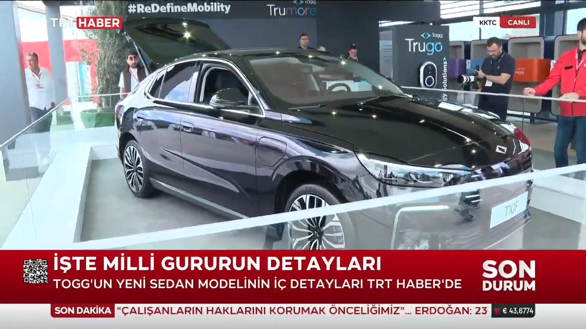 🇹🇷Togg’un T10F modeli TRT'nin İletişim Paydaşı olduğu #TEKNOFEST KKTC'de sergileniyor. Yaz aylarında satışa sunulacak yeni sedan modelin iç detayları TRT HABER’de.