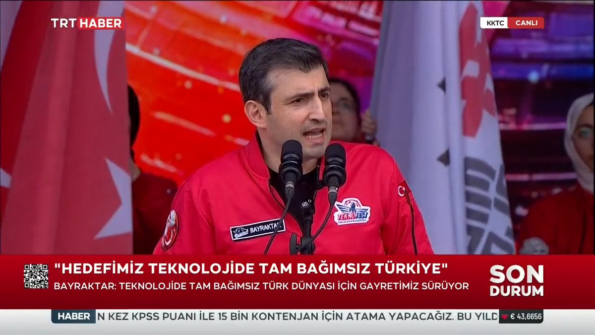 Selçuk Bayraktar: Bu gençler sadece yarışmıyor, yeni bir dünyanın temellerini atıyor. #TEKNOFEST, rotasını kaybeden dünyaya yön veren bir harekettir. TEKNOFEST, adil bir dünyanın tohumudur.