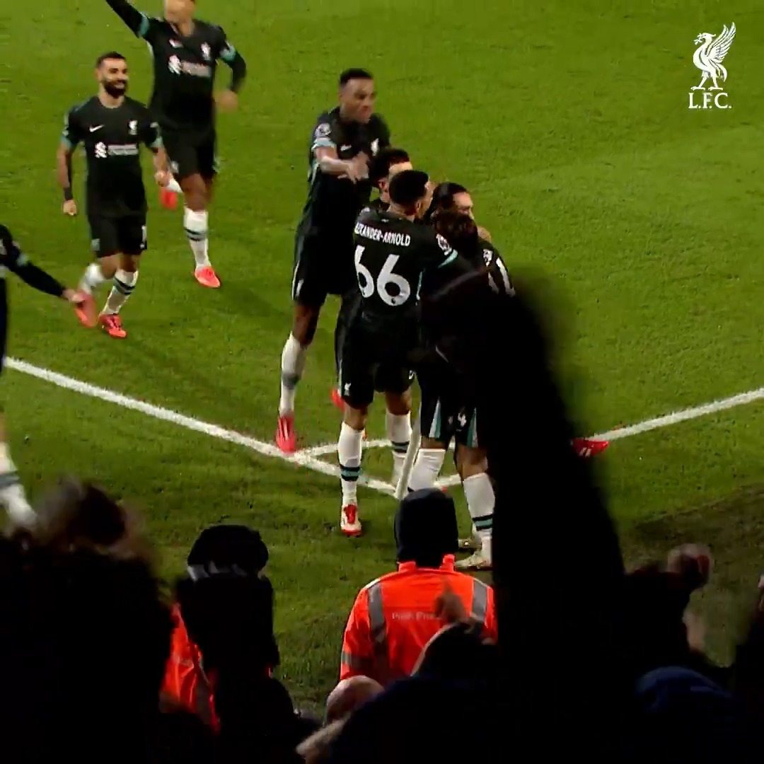 Most important moment of the season, argue with a wall.