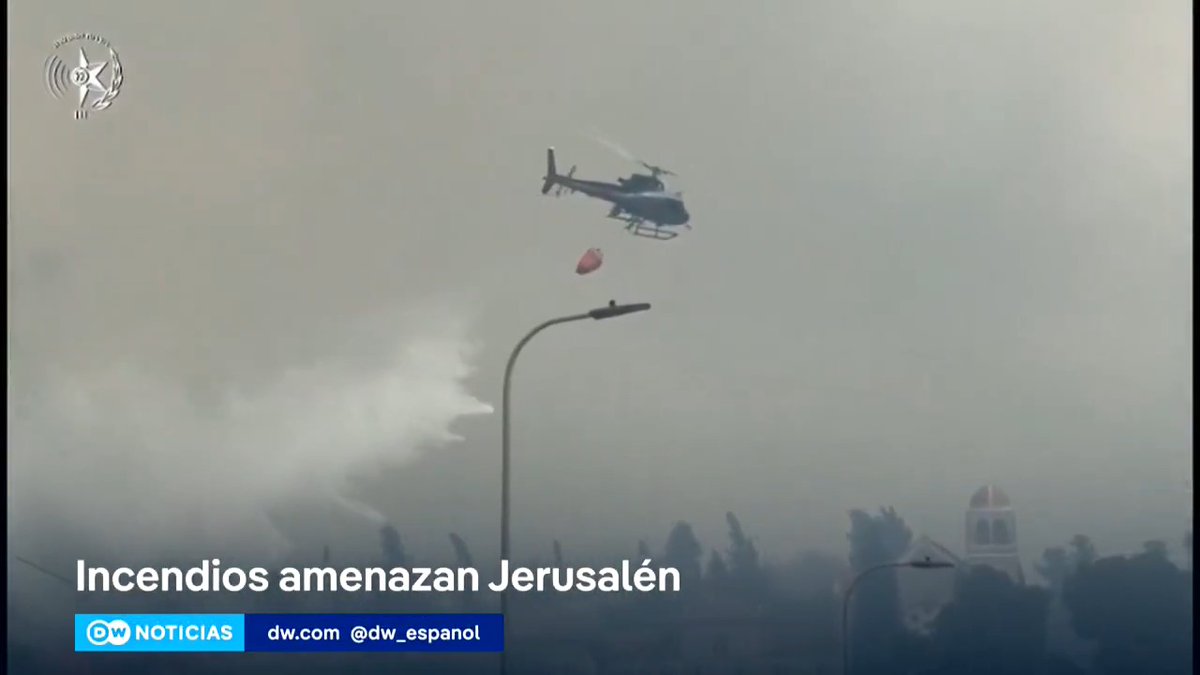 Incendios en #Israel dejan 36 heridos y miles de evacuados. Las llamas han consumido cerca de 1.900 hectáreas y continúan fuera de control, según las autoridades, que declararon la emergencia nacional y advierten de que el #fuego podría llegar a Jerusalén. /jr