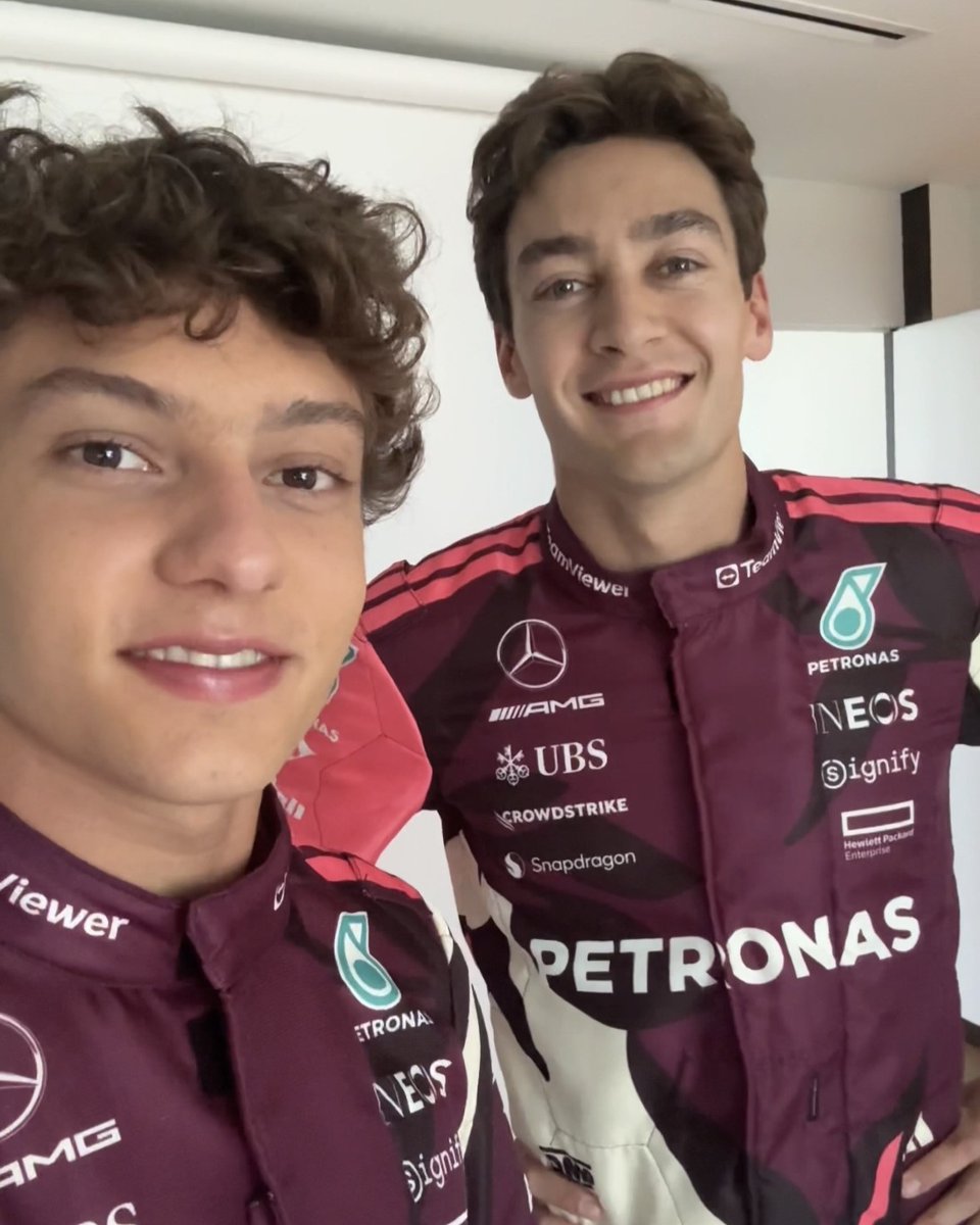 Rocking our Miami look 🙌 So tell us, team, what do you think? 💭
