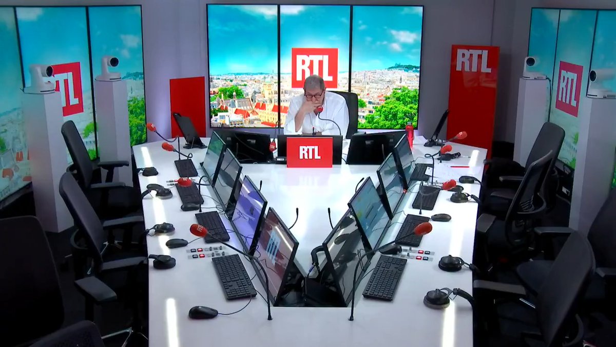 Éviction contrainte de Jérôme Guedj / Est-ce qu’on peut parler d’antisémitisme d’extrême gauche ? "Je ne veux pas répondre à cette question." 🎙️ Marine Tondelier, secrétaire nationale d'Les Écologistes - EELV, au micro d'Yves Calvi #RTLSoir