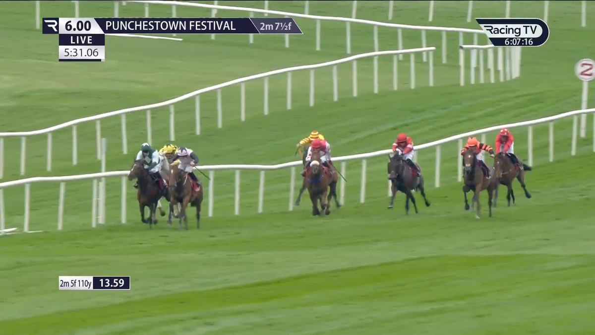 🏆TEAHUPHOO bounces back to win his 2nd Punchestown Stayers Hurdle in style. Well done Gordon Elliott & Robcour! 🤩