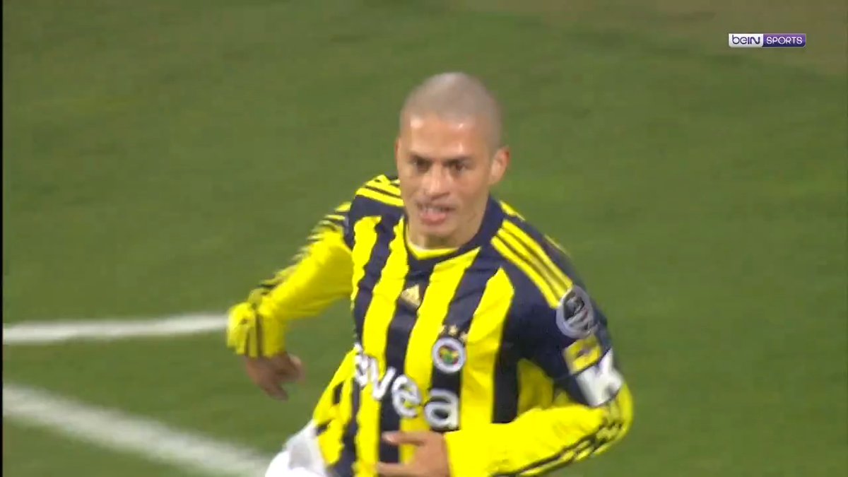 Beşiktaş taraftarı 3-3-3 diyor; Alex de Souza onları kırmıyor.