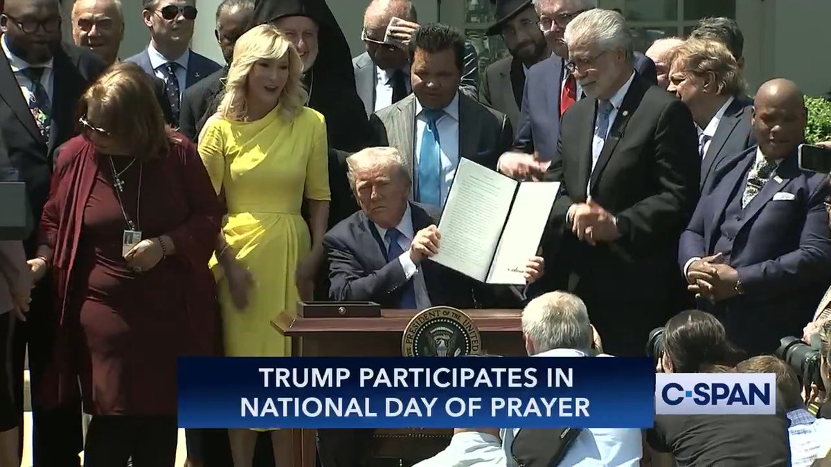 President Trump signs White House Religious Liberty Commission Executive Order