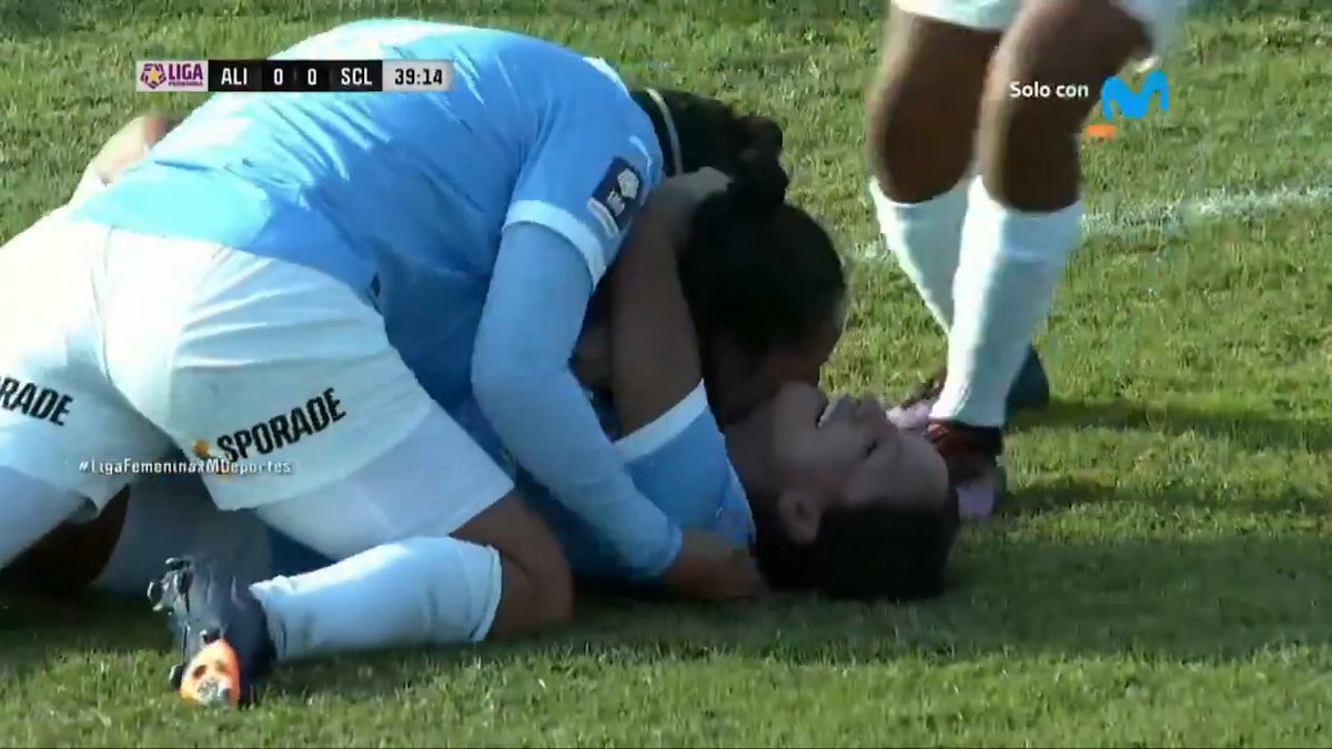 ¡GOOOL DE Sporting Cristal! Angie Tomateo abre el marcador para las 'rimenses'. ⚽ ⏱ 40’ PT | Alianza Lima 0 - [1] Sporting Cristal 🖥 #ENVIVO por el 003 y 703 HD de Movistar TV #ligafemeninaxmdeportes