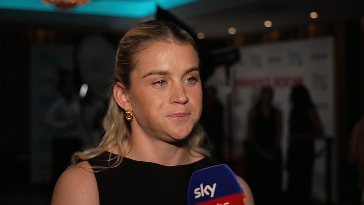 "We wanna go that one step further" 🏆 Alessia Russo is hoping for Champions League glory with Arsenal 🔴⚪️