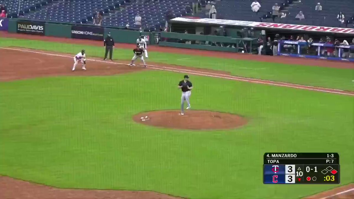 ¡HISTÓRICO JOSÉ RAMÍREZ! 🇩🇴 José Ramírez se convierte en el primer jugador en la historia de los Guardians en alcanzar 250 cuadrangulares y 250 bases robadas. Y también es el primer antesalista en la historia de MLB en lograrlo ⚾️🤯 Actualmente tiene: 💣 260 HR ⚡️ 250 SB Solo 4 dominicanos han alcanzado este exclusivo club: ✅️ Álex Rodríguez ✅️ Alfonso Soriano ✅️ Hanley Ramírez ✅️ José Ramírez ¡Una leyenda silenciosa que sigue haciendo historia rumbo al HOF!