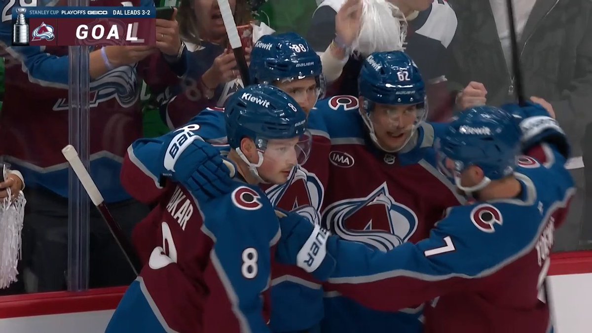 EWWWW 🤢 What spectacular vision from Cale Makar to set up Martin Necas! #StanleyCup 🇺🇸: NHLonTNT (TBS) & Sports on Max ➡️ 🇨🇦: Sportsnet or stream on Sportsnet+ ➡️