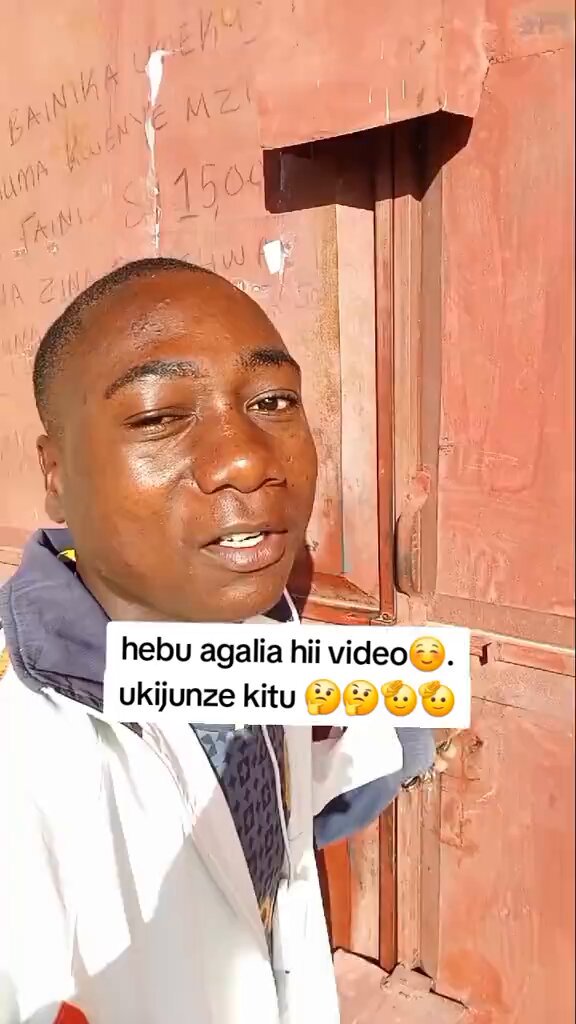 Dogo ana hoja huyu 😂👇🏿
