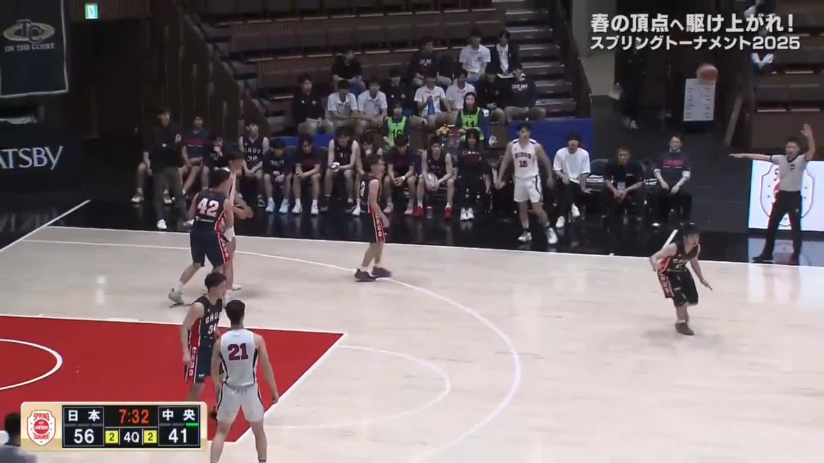突き放す日本大学🔥 鈴木楓大がフックシュートをねじ込む🏀 関東大学バスケットボール選手権大会 🏆#スプリングトーナメント🏆 準々決勝 日本大学🆚中央大学 #大学バスケ #KCB