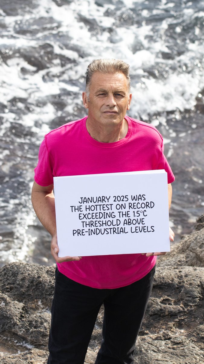 2025: setting all the worst records. Sign at