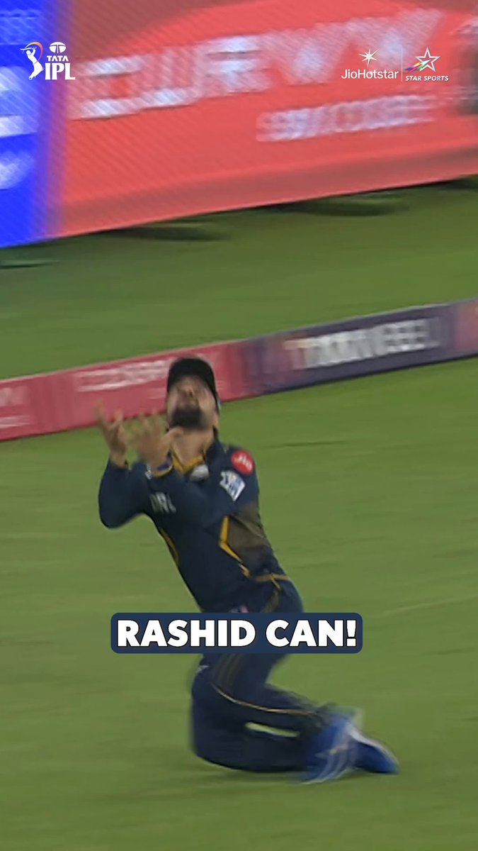 RASHID KHAN HAS TAKEN A STUNNER AT NARENDRA MODI STADIUM. 🤯