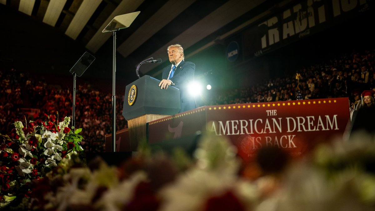 🇺🇸 President Donald J. Trump to the The University of Alabama Class of 2025: “I've learned that perseverance is everything. So whatever happens, no matter where you are in life, stay optimistic and just keep pushing forward. Just don't stop. Never, ever give up.”